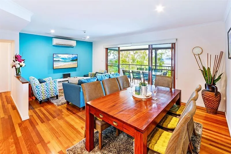 Hotel 1 Heliconia Ocean View 3 Bedroom House Near Marina With Golf Buggy Vr Hamilton Island